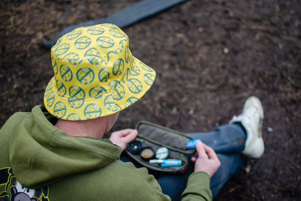 'No Sheep' Bucket Hat in Green (field tester)